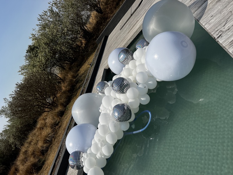 balloon-pool-float